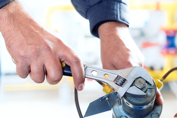 Как выбрать разводной ключ для нетривиальных бытовых задач.jpg